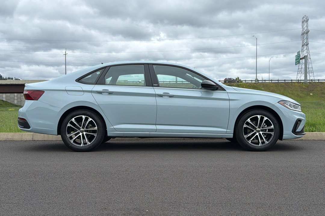 2026 Volkswagen Jetta 1.5T Sport - Image 2