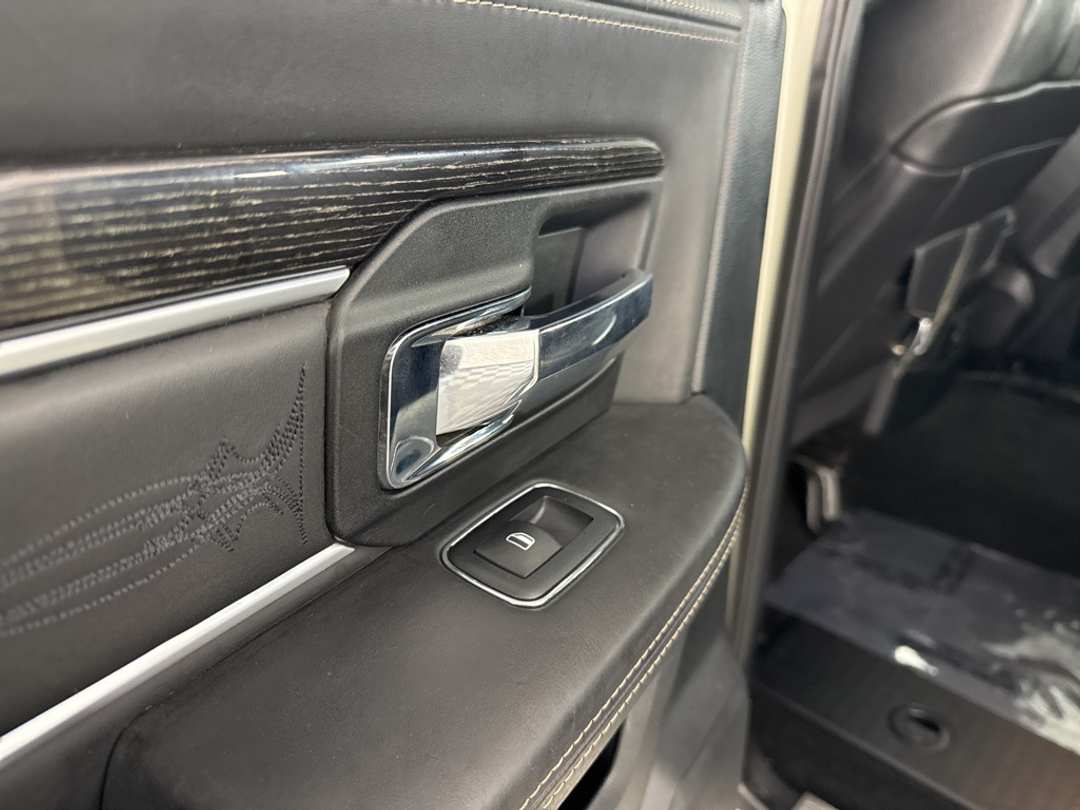 2017 Ram 1500 Limited - Image 25