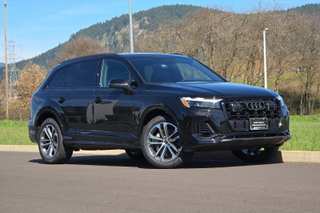 2026 Audi Q7 45 Premium