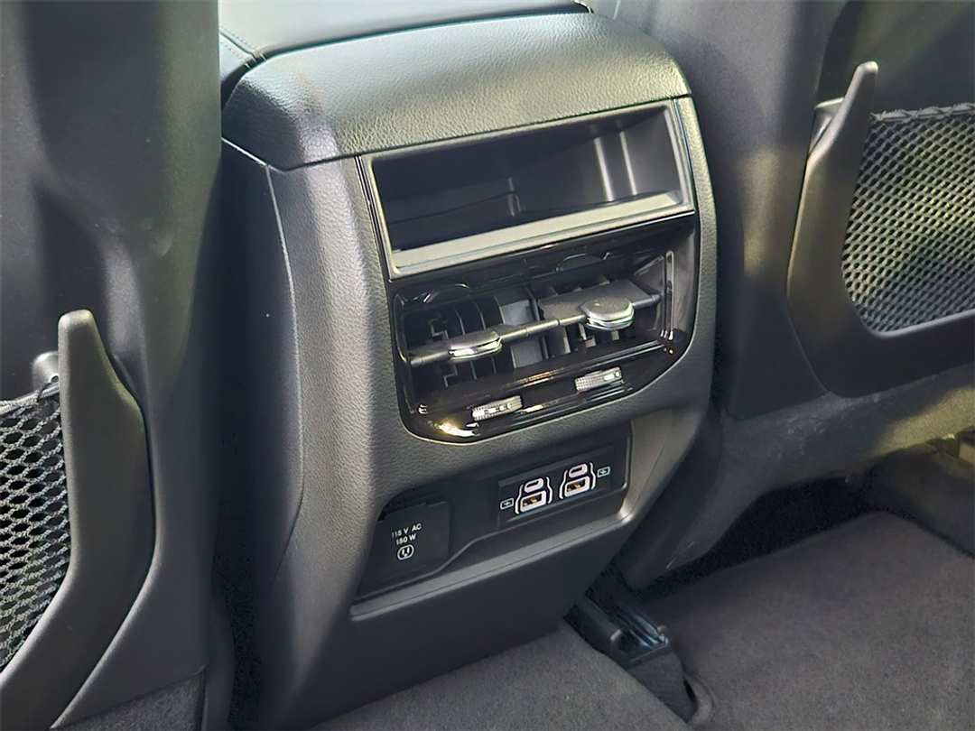 2025 Jeep Grand Cherokee Altitude X - Image 28