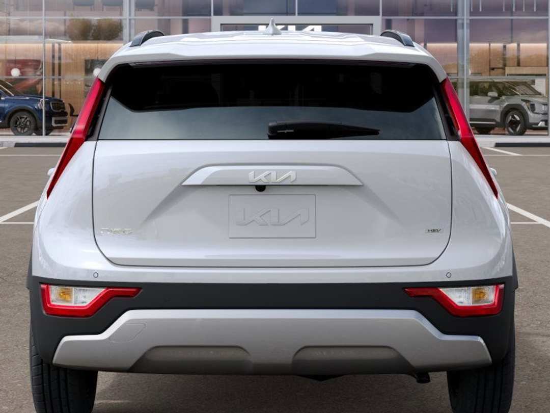 2025 Kia Niro EX - Image 13