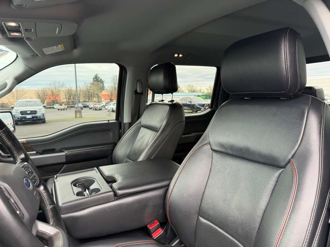 2022 Ford F-150 Lariat - Image 16