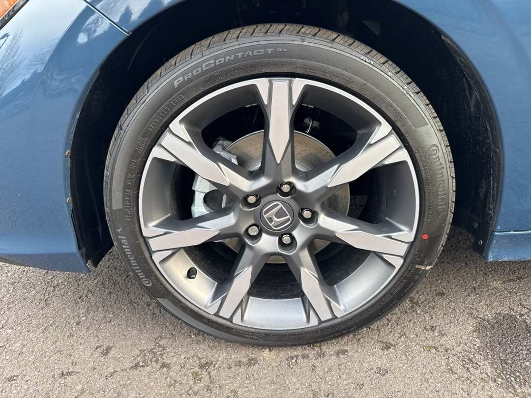 2026 Honda Civic Sport Touring - Image 9