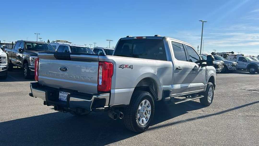 2023 Ford F-250Sd XLT - Image 3