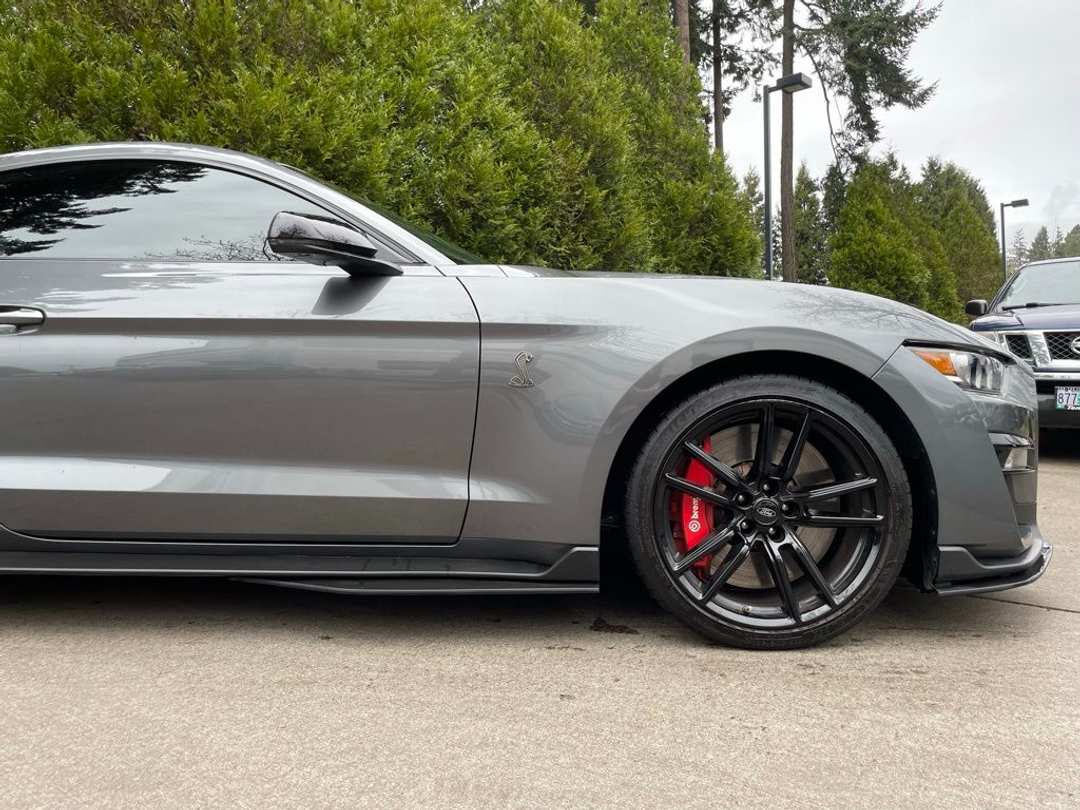 2021 Ford Mustang Shelby GT500 - Image 2