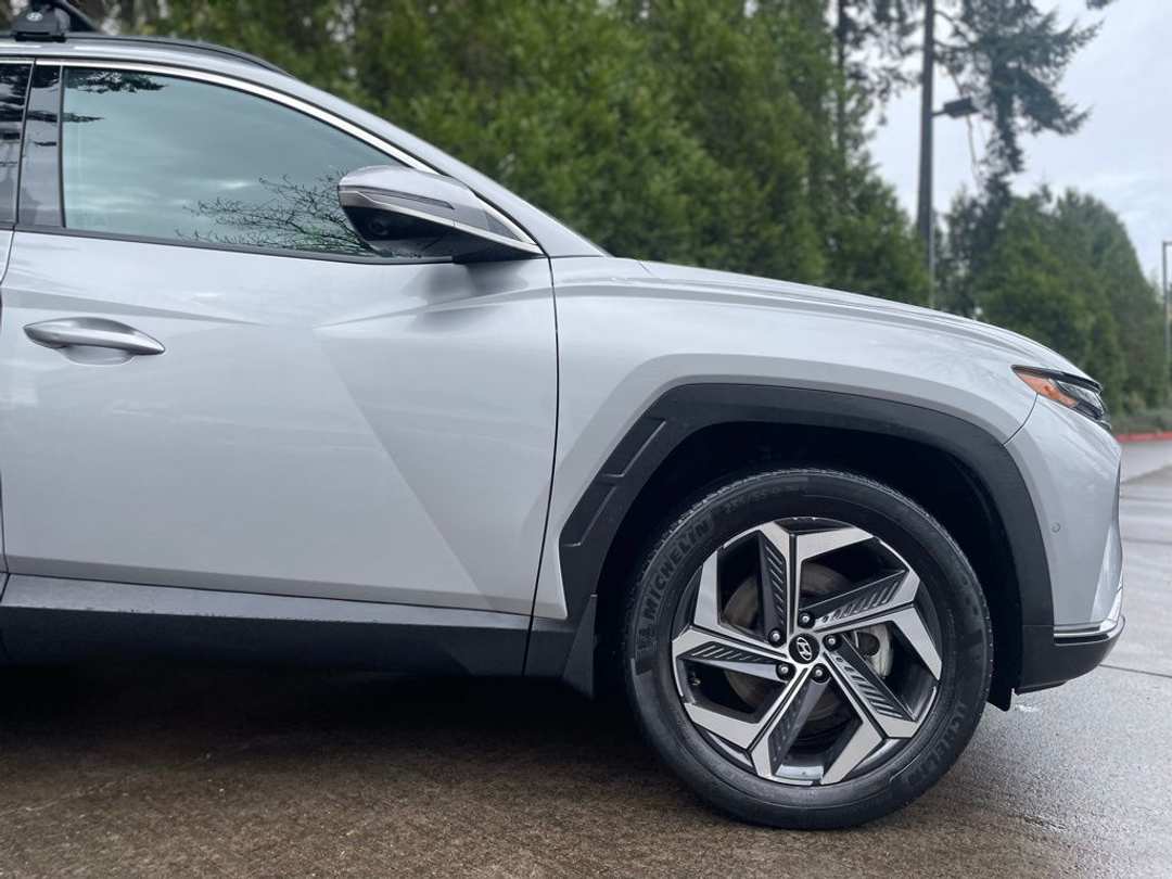 2023 Hyundai Tucson Limited - Image 2