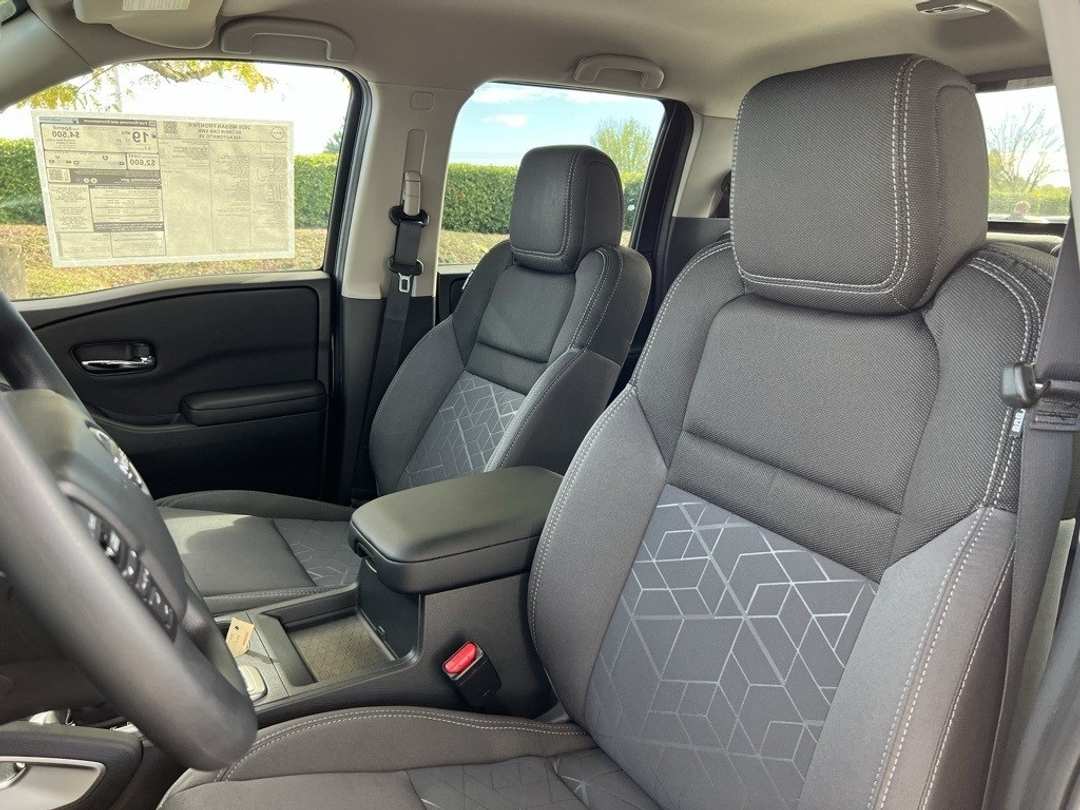 2026 Nissan Frontier SV - Image 13