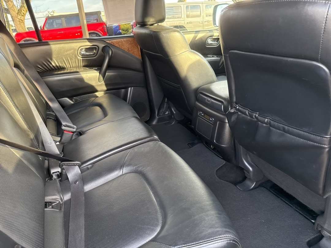 2023 Nissan Armada SL - Image 23