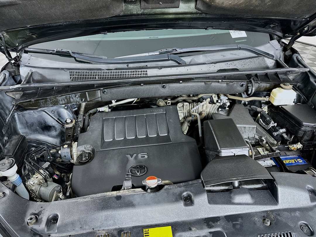 2015 Toyota Highlander XLE V6 - Image 33