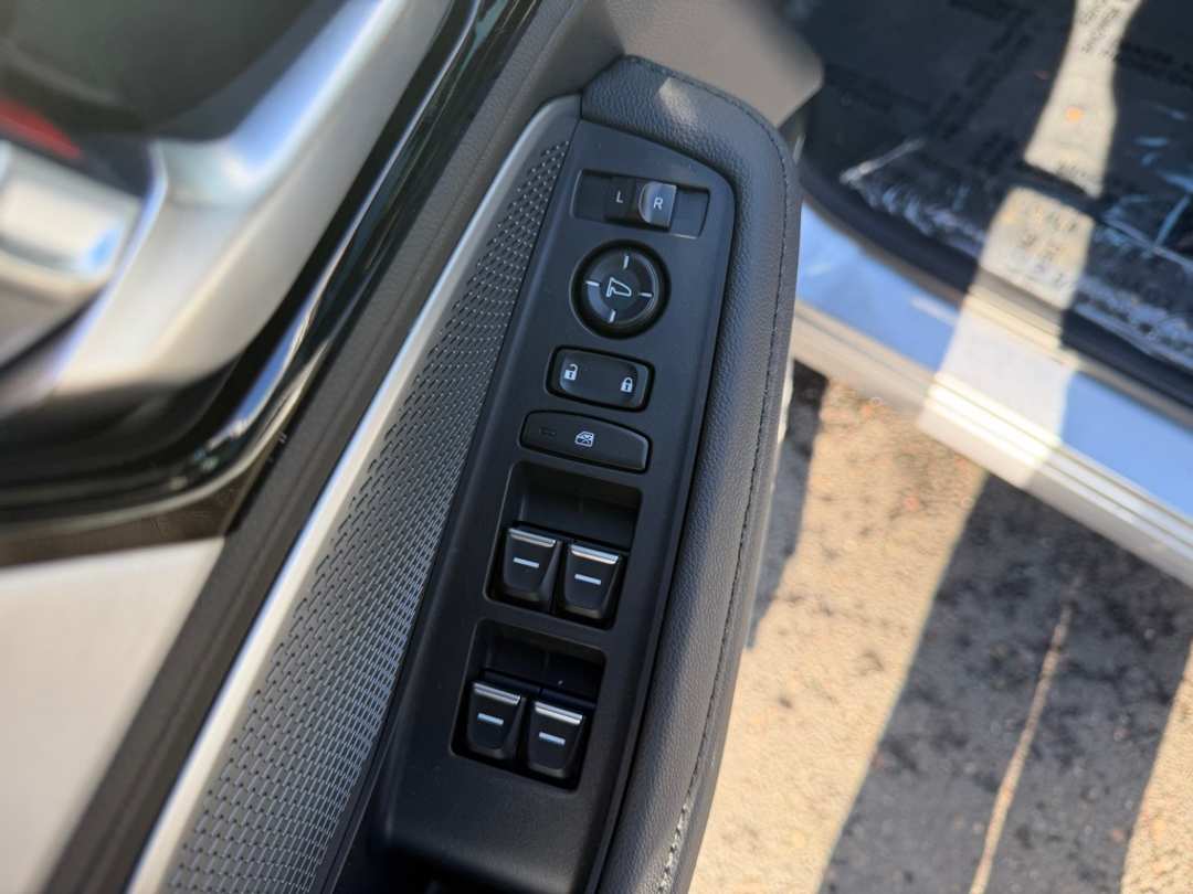 2026 Acura MDX Base - Image 13