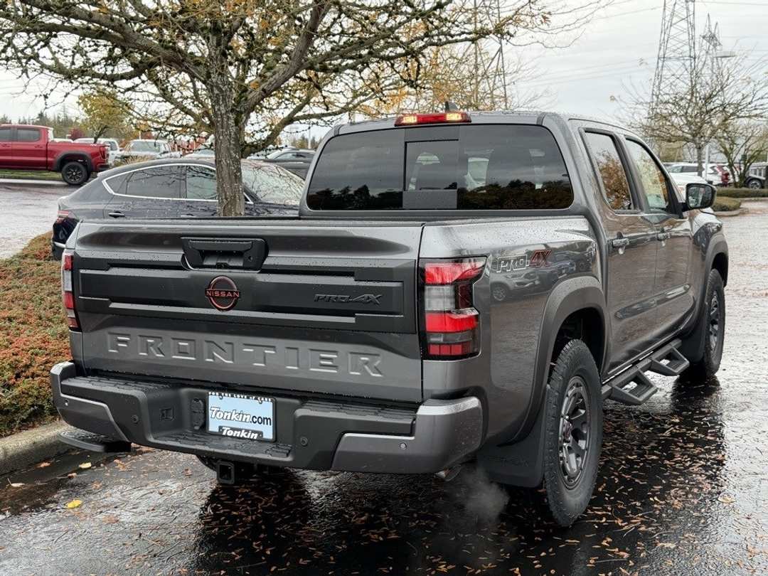2026 Nissan Frontier PRO4X - Image 7