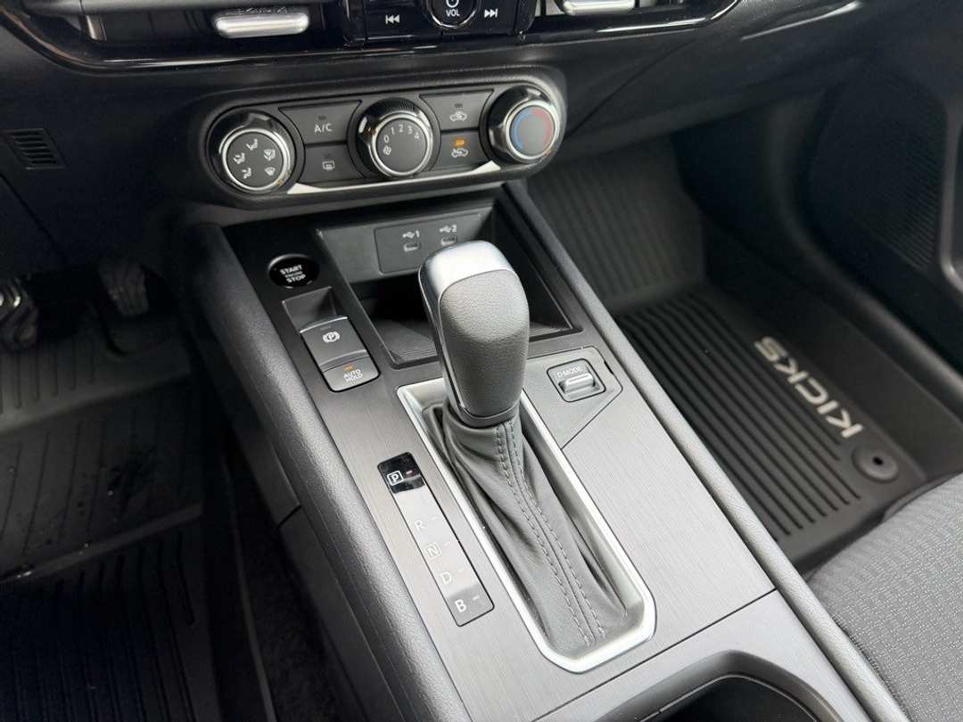 2026 Nissan Kicks S - Image 25