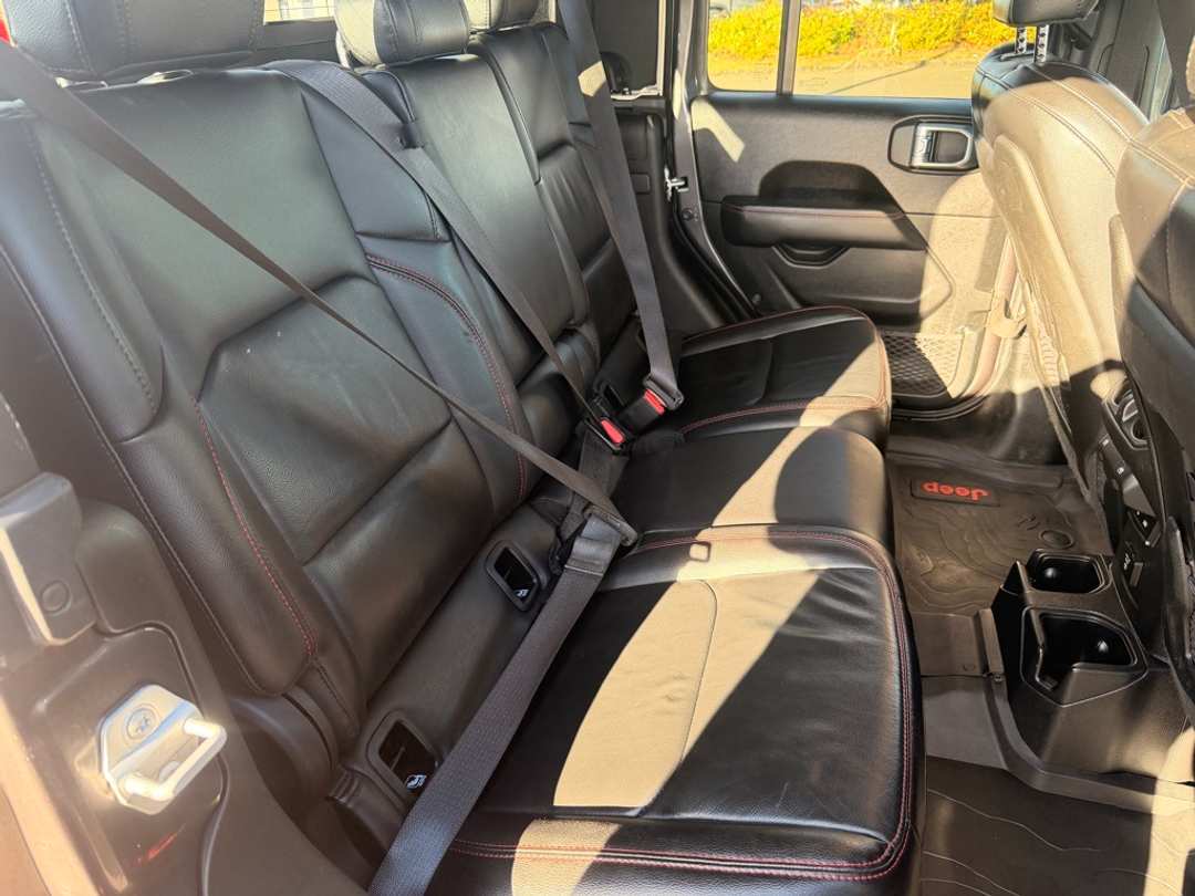 2020 Jeep Gladiator Rubicon - Image 23