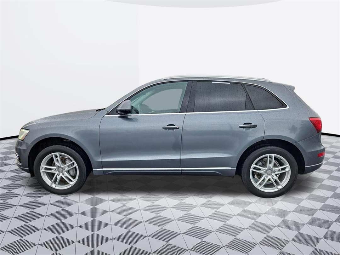 2015 Audi Q5 2.0T Premium - Image 2