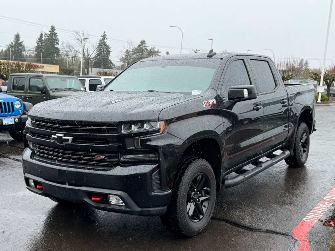 2020 Chevrolet Silverado 1500 LT Trail Boss - Image 3