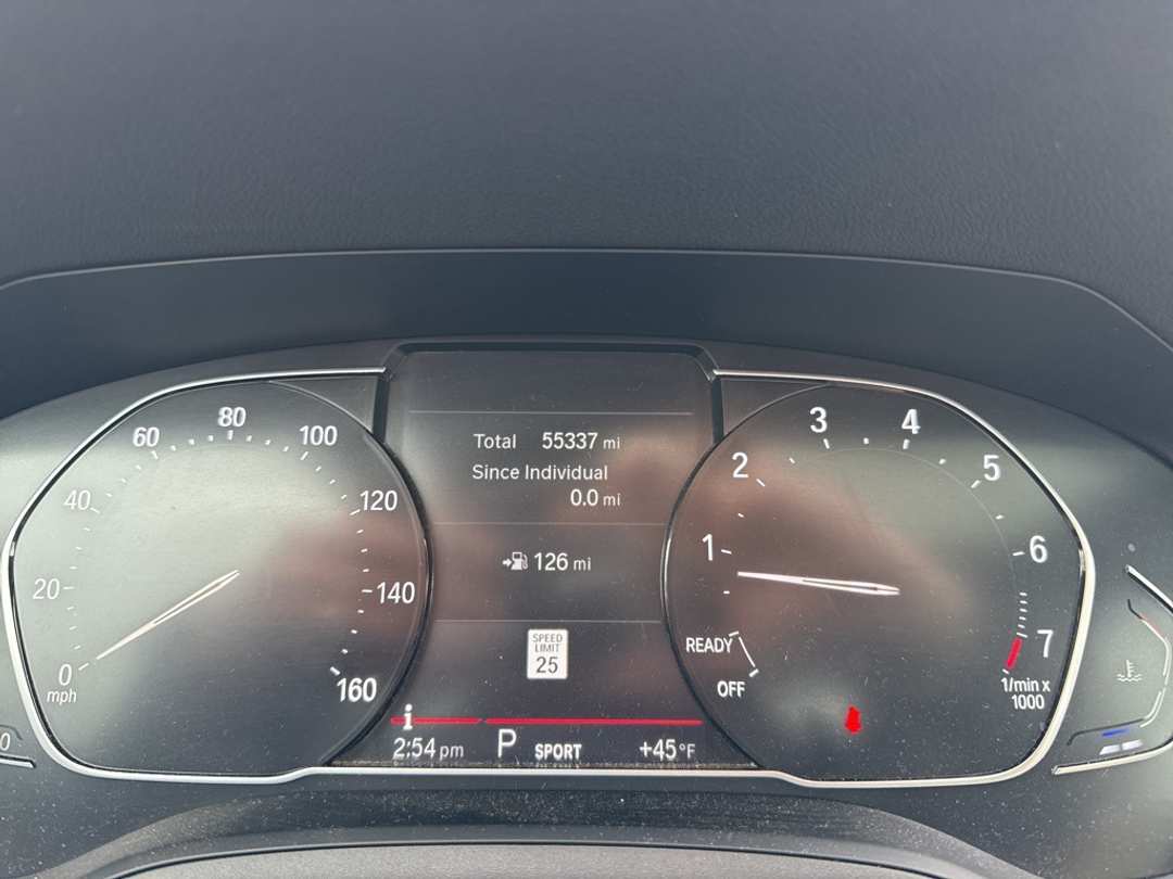 2022 BMW 3 Series 330i xDrive - Image 14