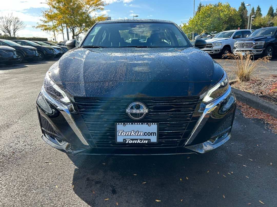 2025 Nissan Altima 2.5 SV - Image 2