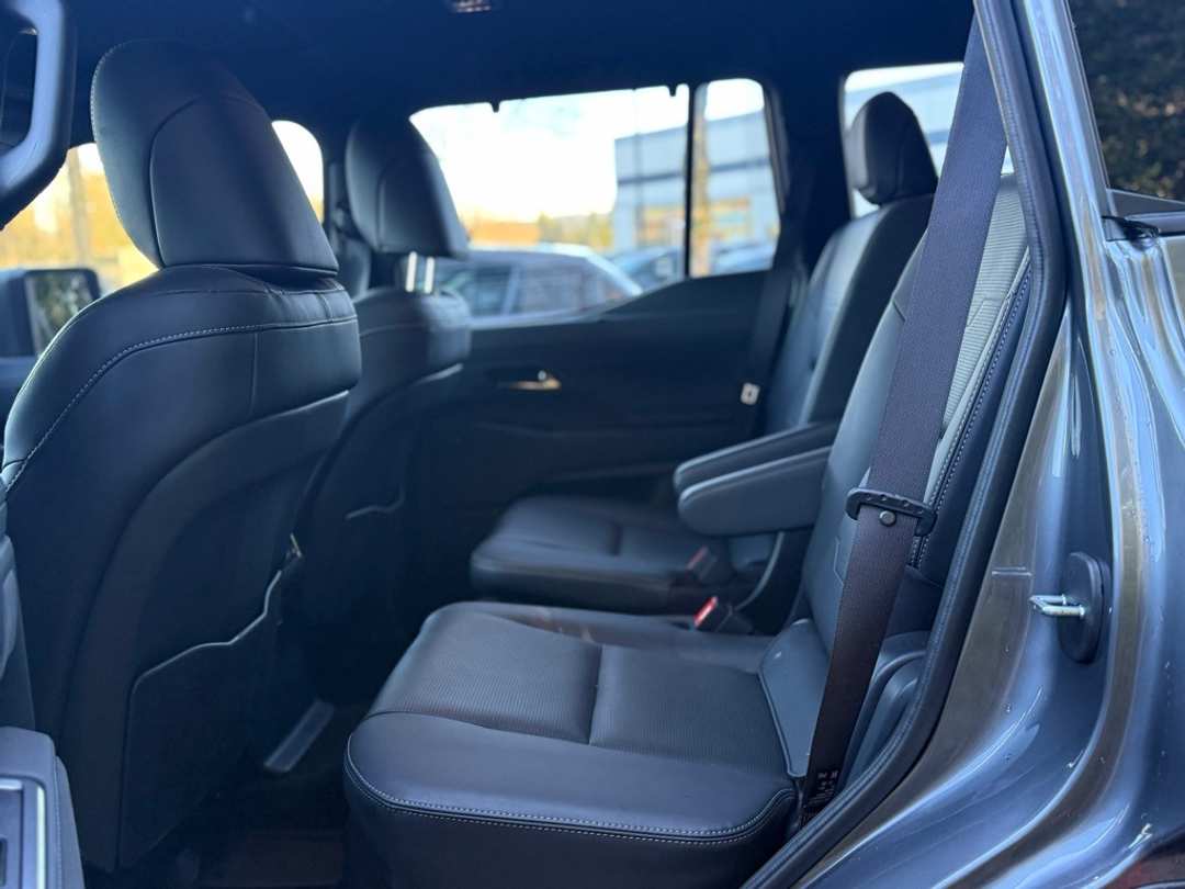 2024 Lexus GX 550 Luxury - Image 27