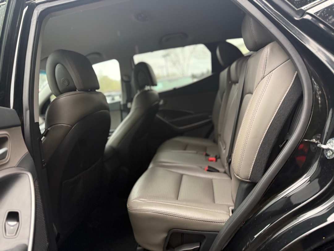 2014 Hyundai Santa Fe Sport 2.0T - Image 19