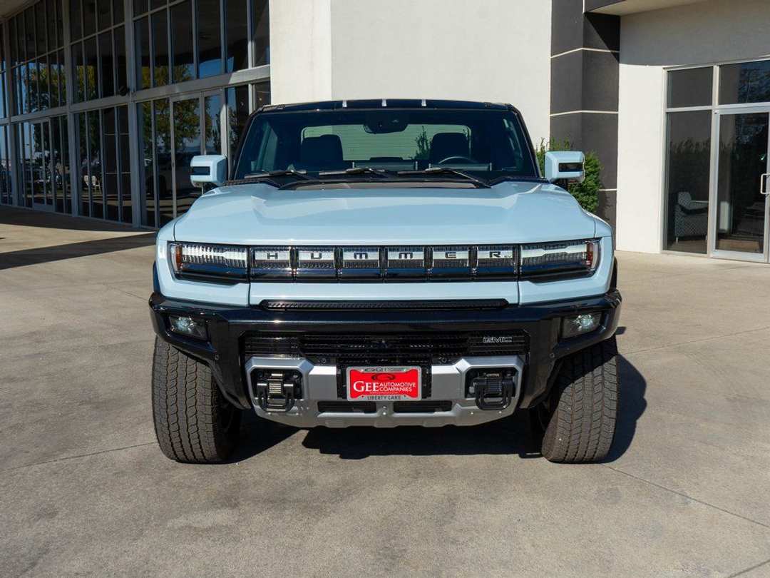 2025 GMC Hummer Ev 3X - Image 2