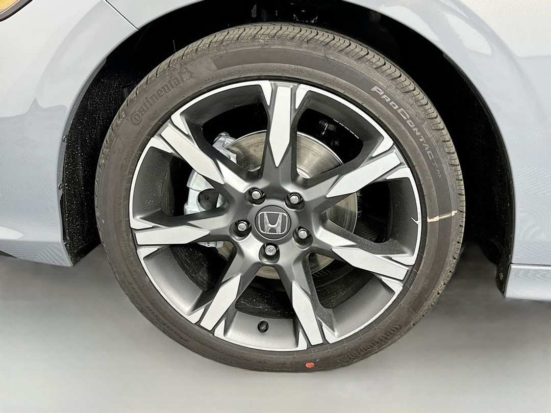 2026 Honda Civic Sport Touring - Image 30