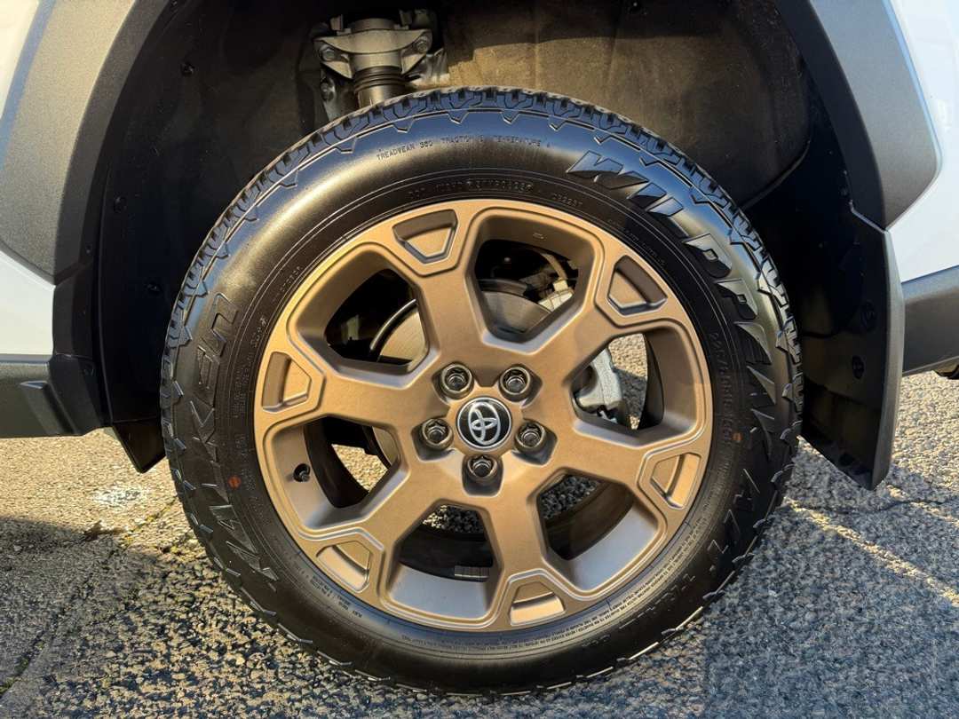 2023 Toyota Rav4 Woodland Edition - Image 10