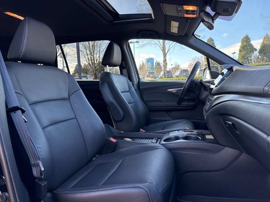 2022 Honda Passport EXL - Image 25