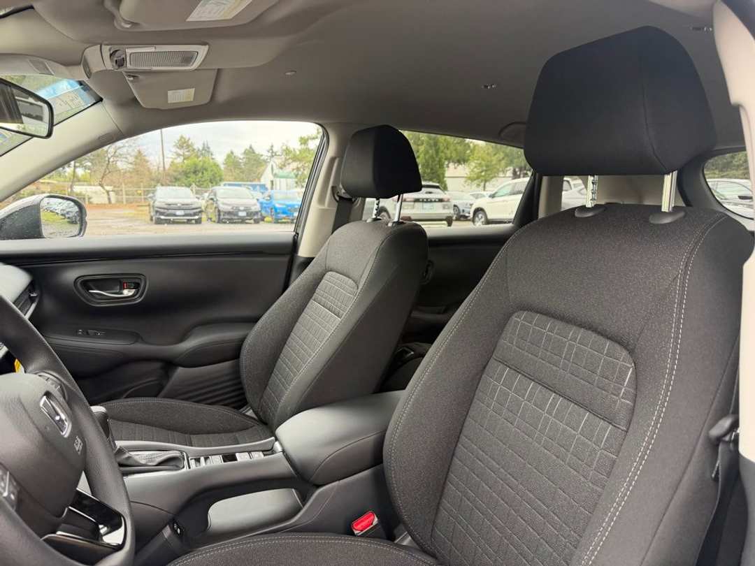 2026 Honda HR-V LX - Image 14