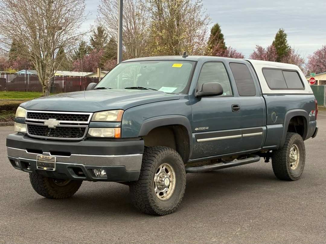 2006 Chevrolet Silverado 2500Hd LT - Image 3