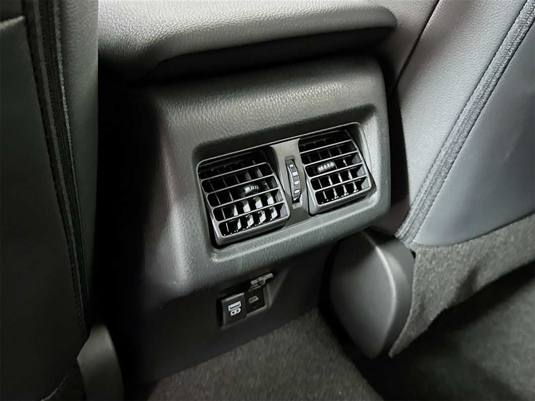 2026 Toyota Camry SE Nightshade - Image 27