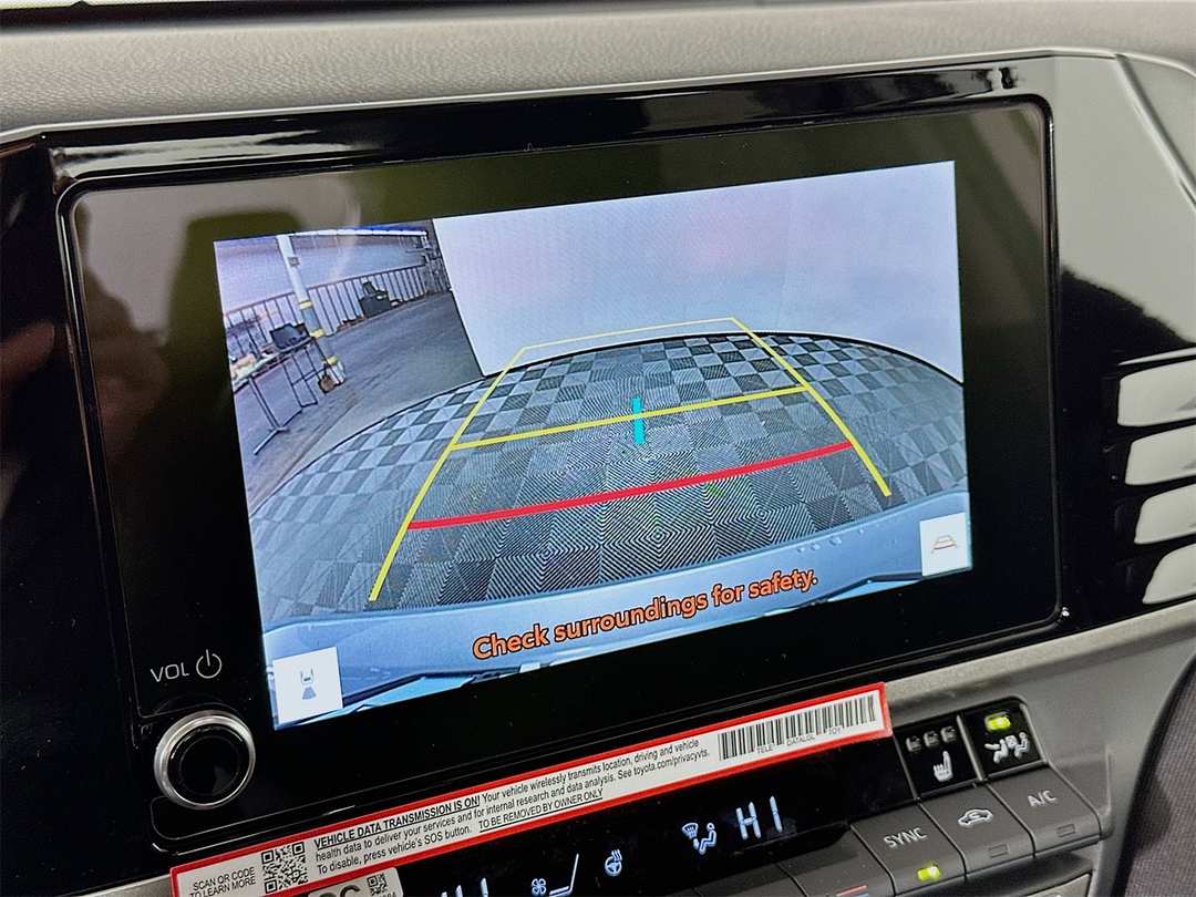 2026 Toyota Camry LE - Image 14