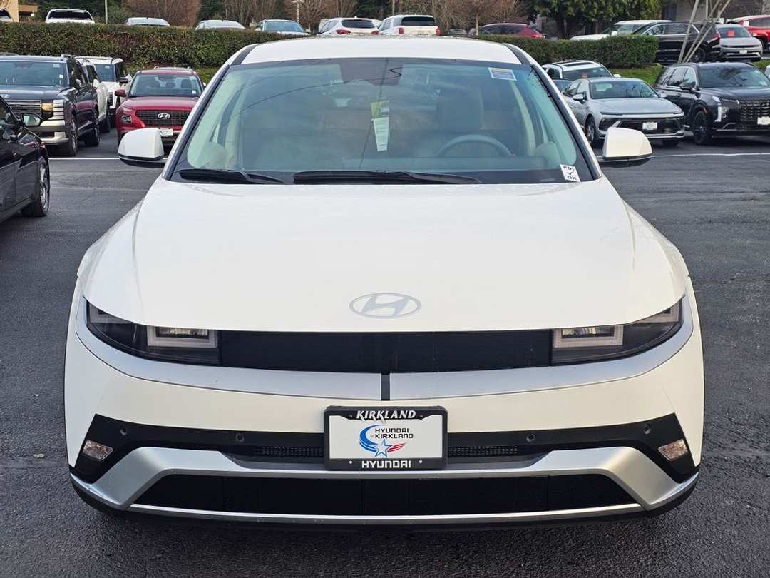 2026 Hyundai Ioniq 5 SEL - Image 2