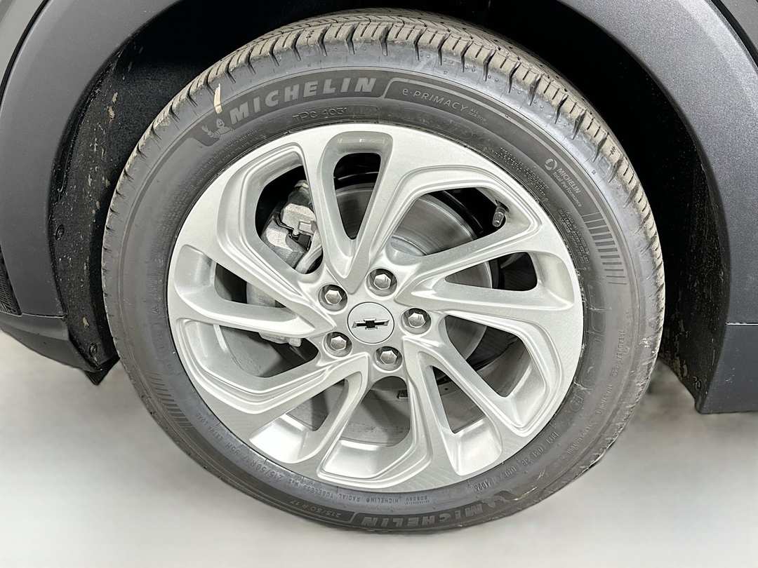 2027 Chevrolet Bolt Ev LT - Image 30