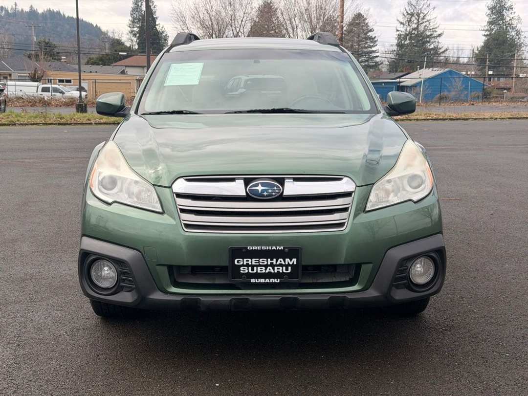 2014 Subaru Outback 2.5i Premium - Image 2