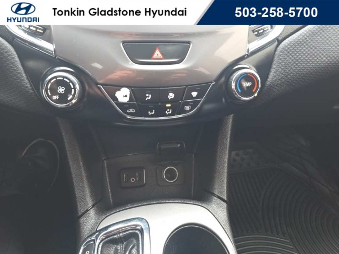 2019 Chevrolet Cruze LS - Image 17