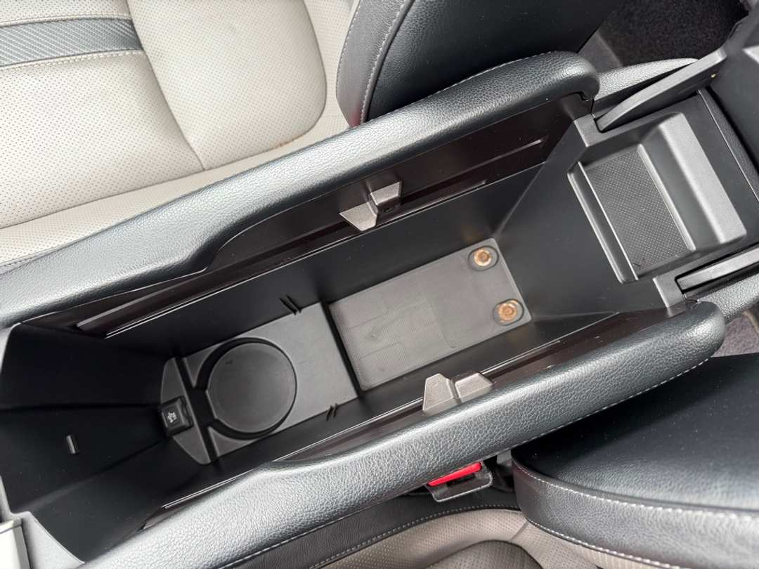 2017 Honda Civic Touring - Image 25