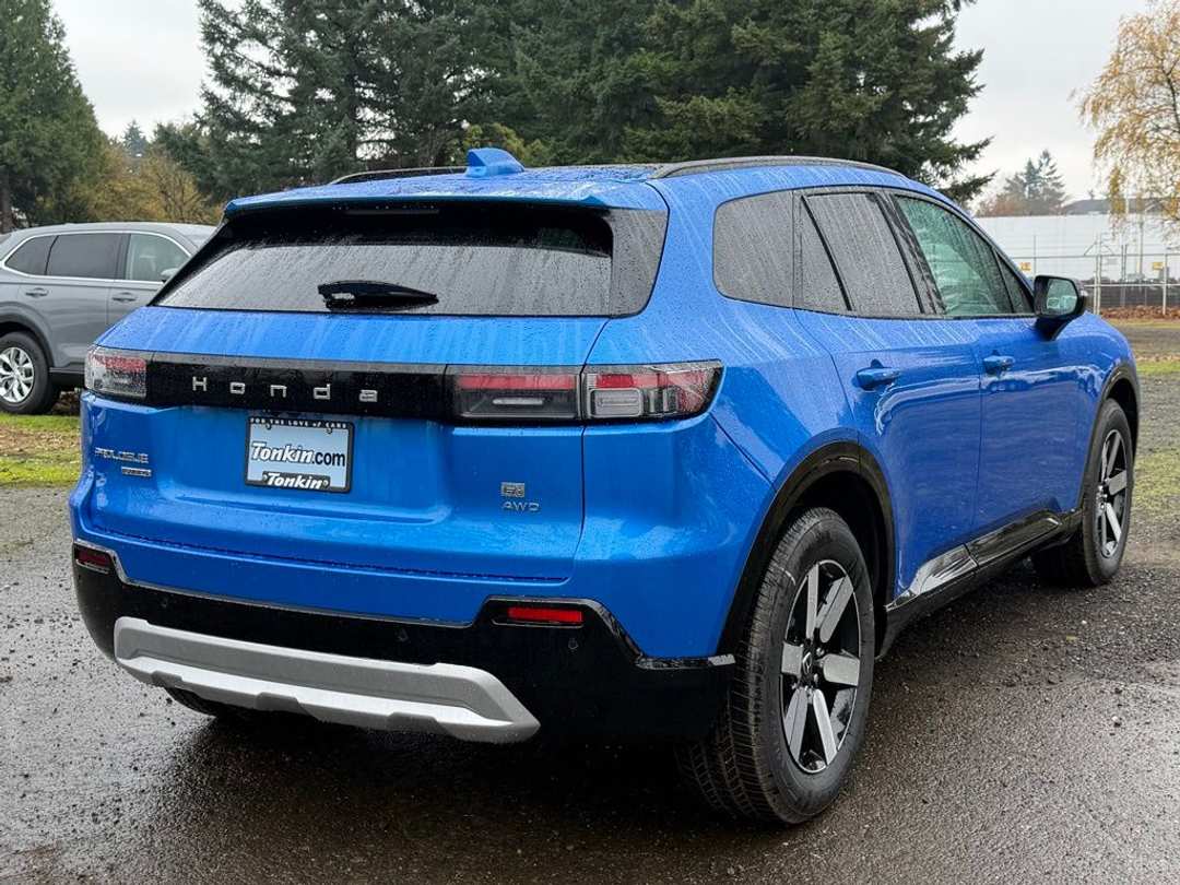 2026 Honda Prologue Touring - Image 8