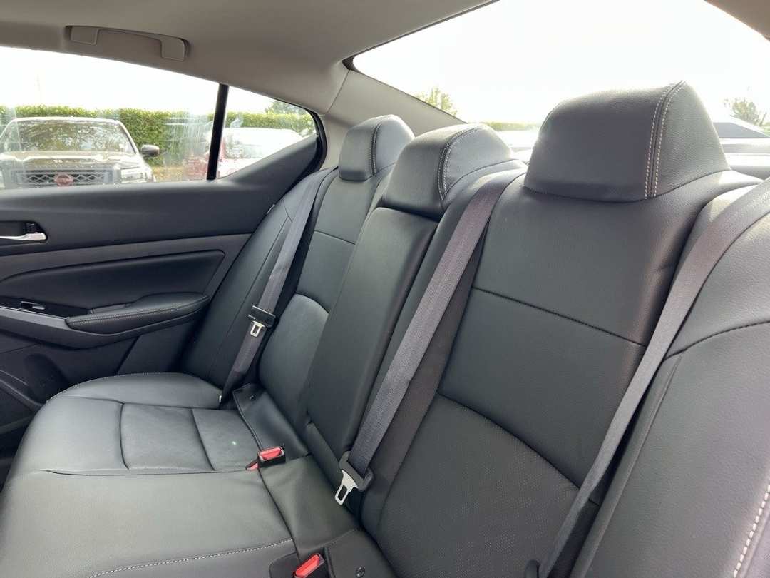 2025 Nissan Altima 2.5 SL - Image 27