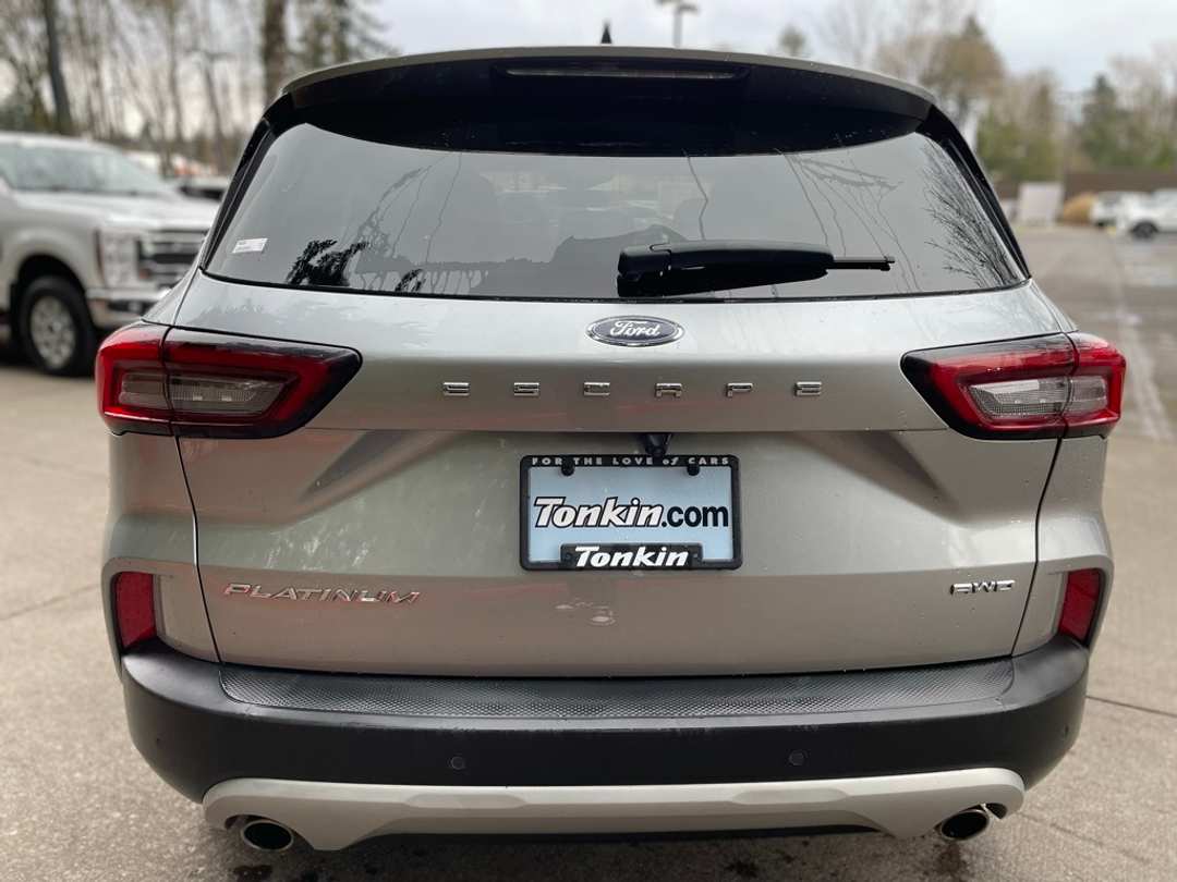 2024 Ford Escape Platinum - Image 5