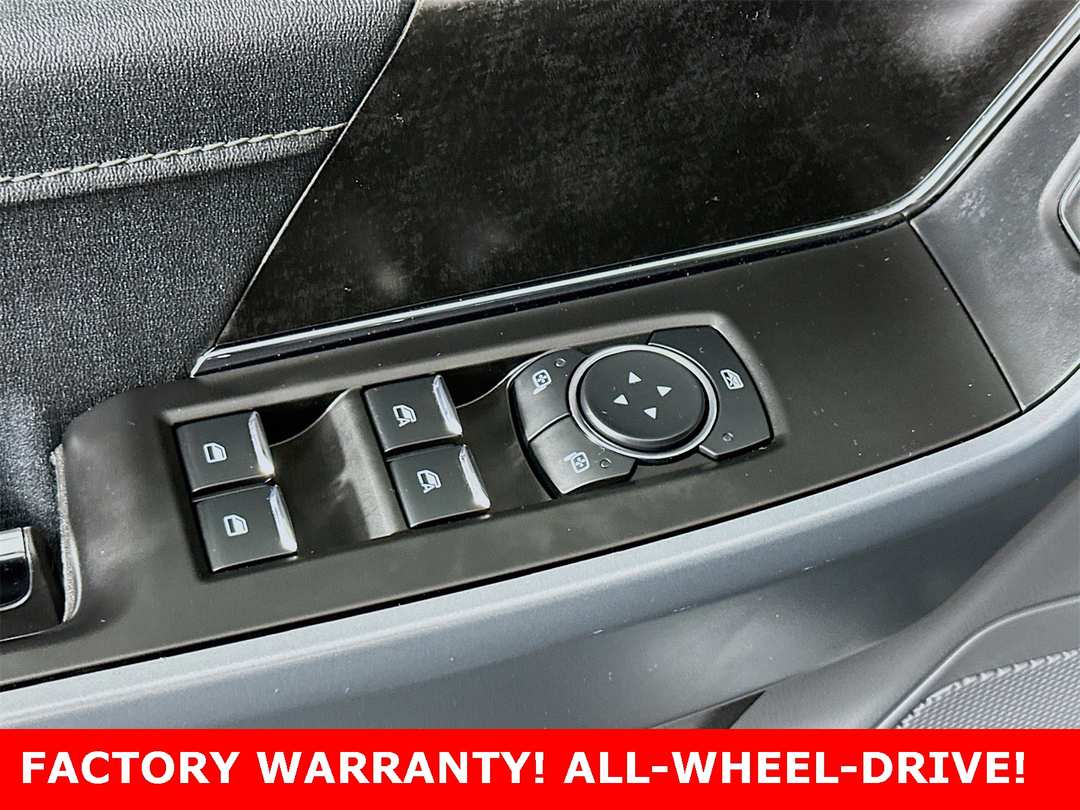 2023 Ford F-150 Lightning XLT - Image 30