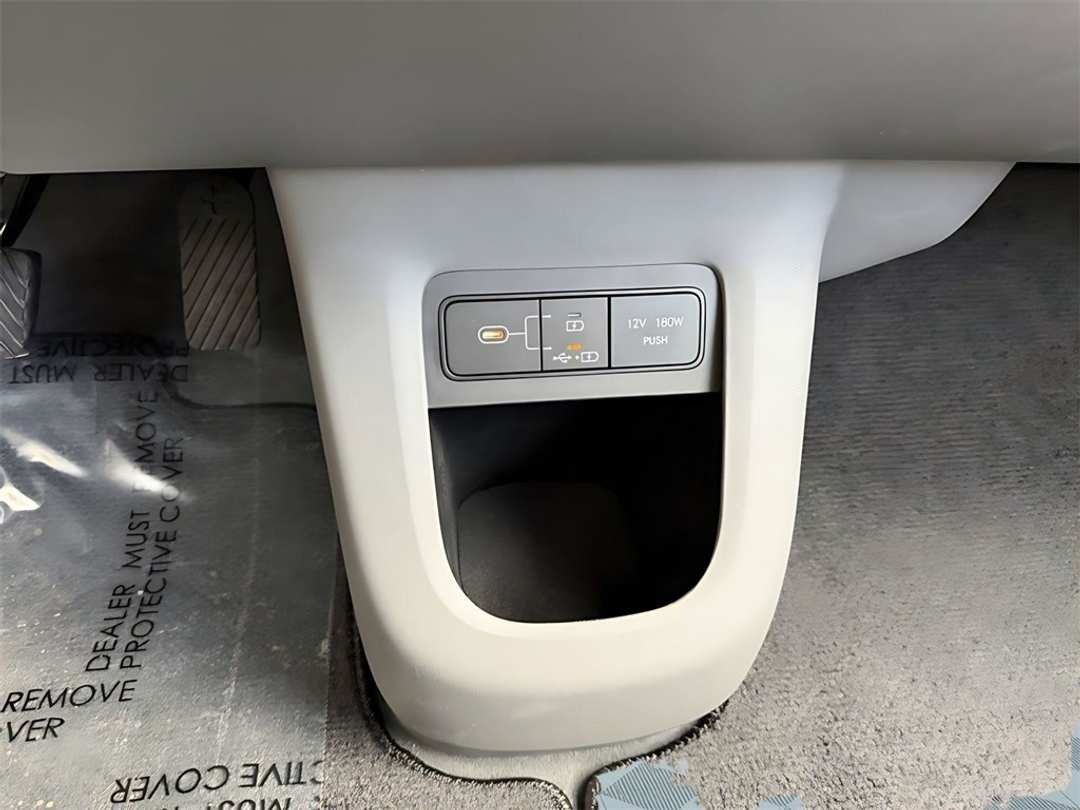 2026 Hyundai Ioniq 5 SEL - Image 23