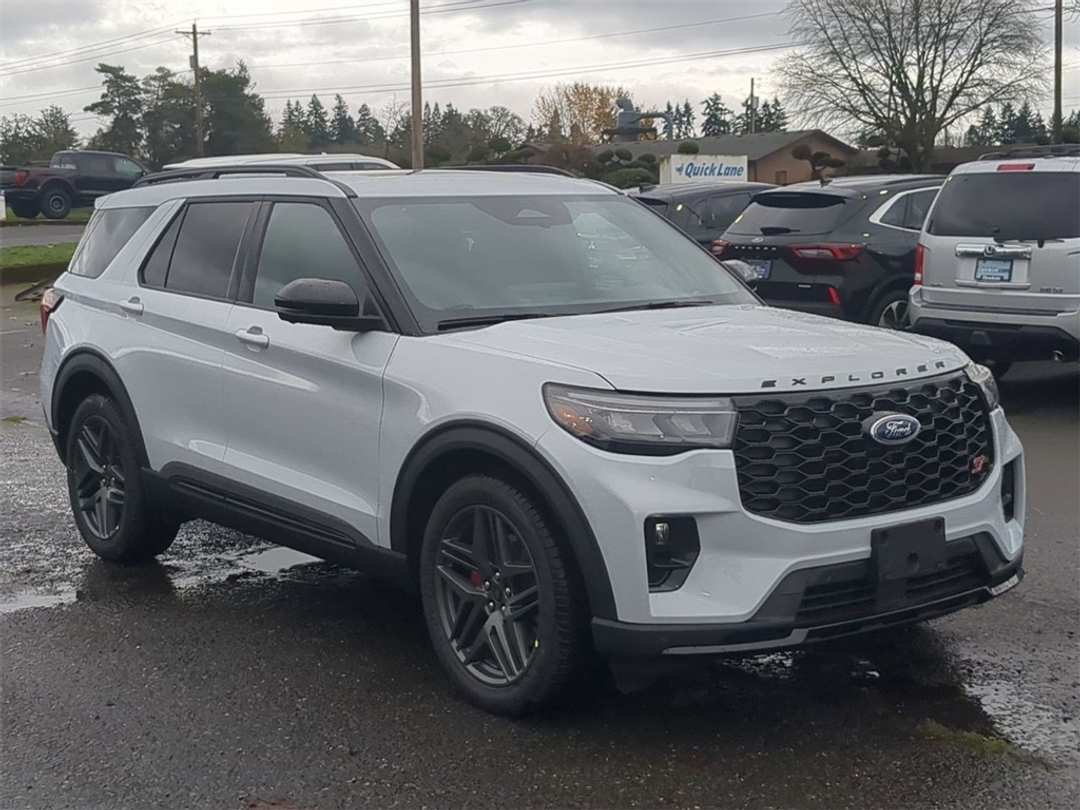 2026 Ford Explorer ST - Image 7