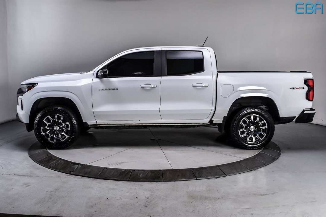 2023 Chevrolet Colorado LT - Image 3