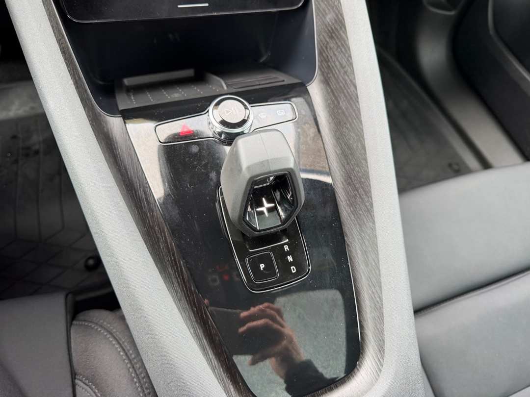 2022 Polestar 2 Long Range Dual Motor - Image 28