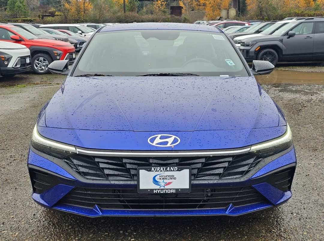 2026 Hyundai Elantra SEL Sport - Image 2