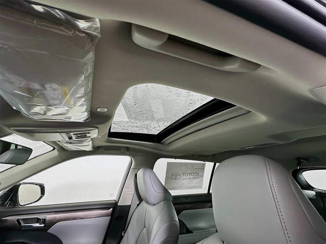 2026 Toyota Highlander Limited - Image 23