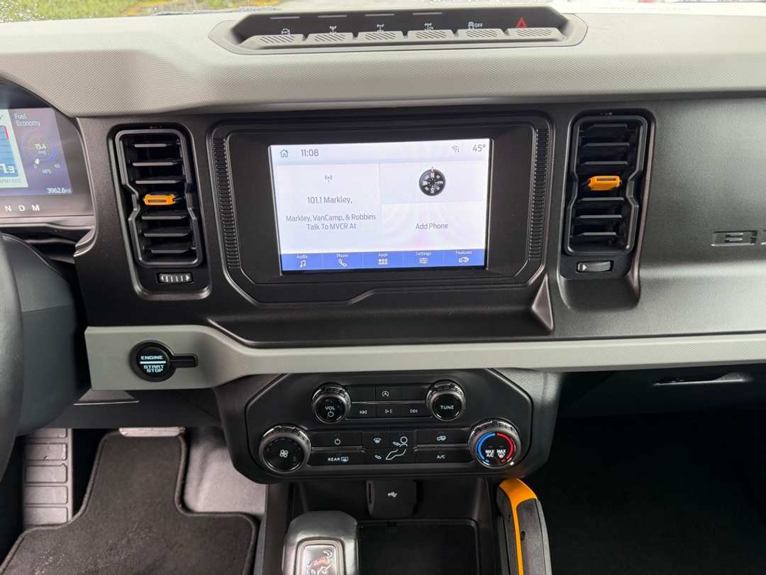 2022 Ford Bronco Badlands - Image 24