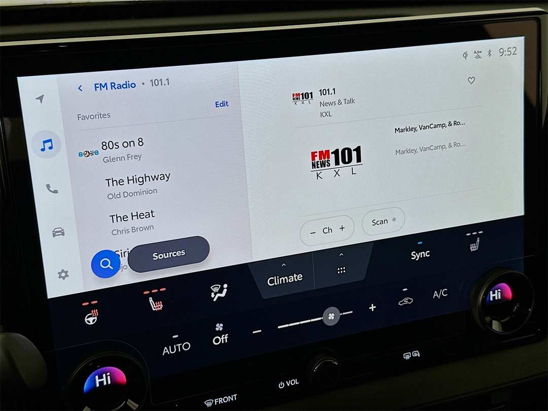 2026 Toyota Bz XLE Plus - Image 15