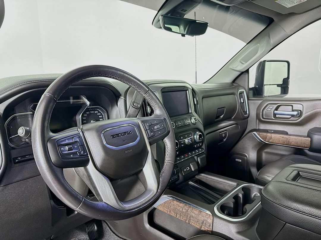 2022 GMC Sierra 2500Hd Denali - Image 3