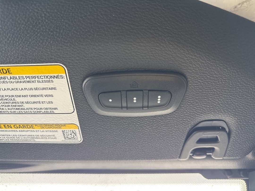 2025 Jeep Wrangler Rubicon - Image 35